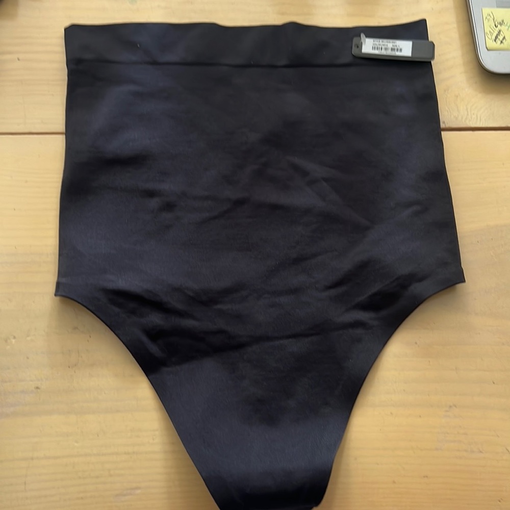 Skims high waisted shape wear thong….